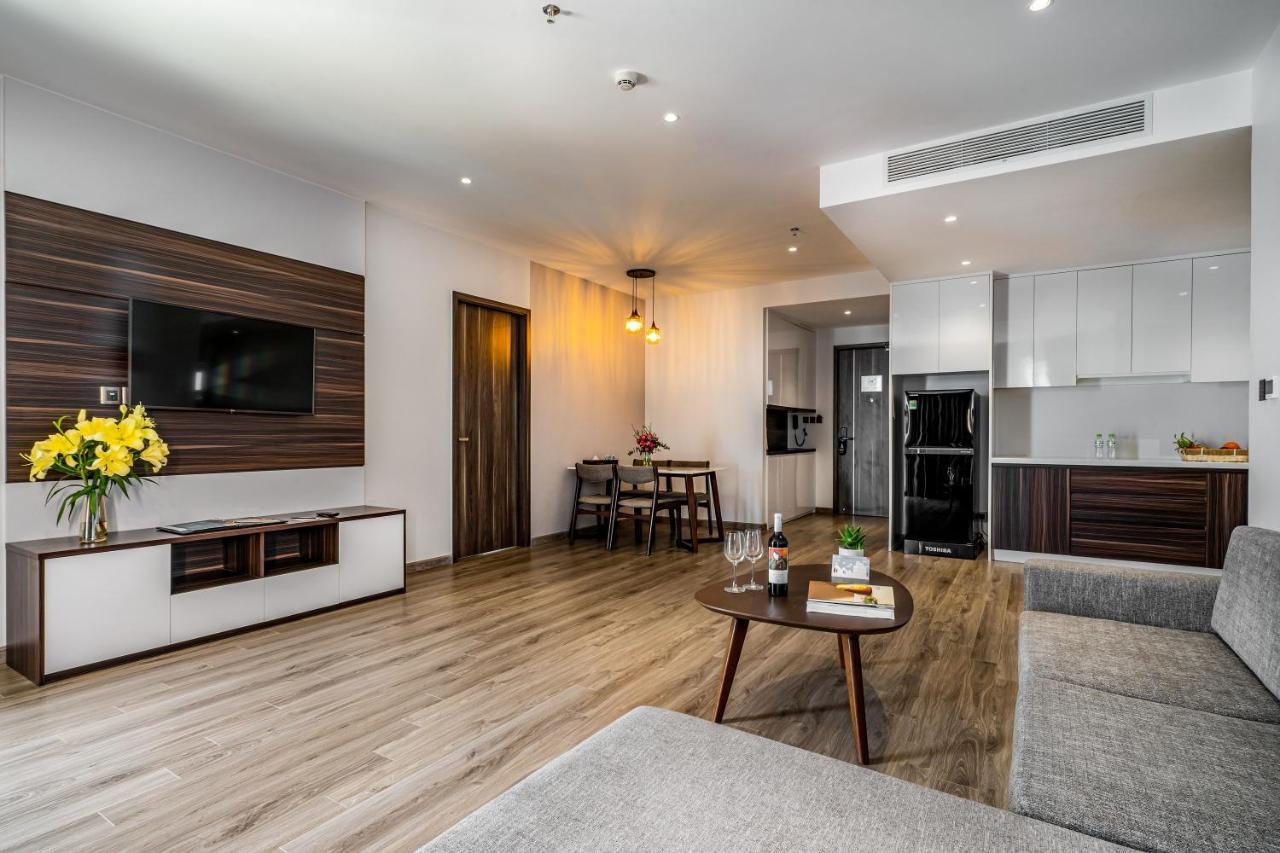The Cap Khách sạn 4*
